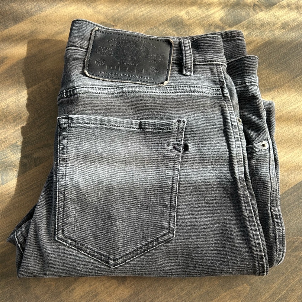 Diesel D-Viker Straight Men's Charcoal Jeans